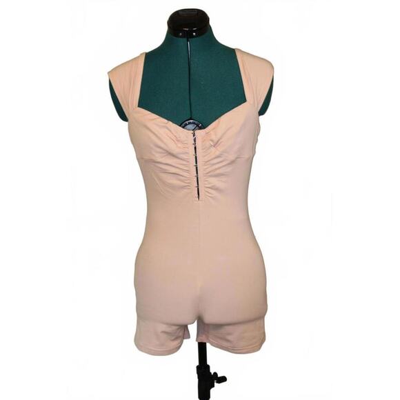 Urban Outfitters Blush Pink Catsuit Romper w/ Hook & Eye Front – Women’s M - Picture 3 of 8